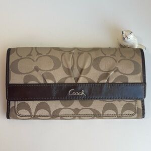 COACH Signature Trifold Wallet